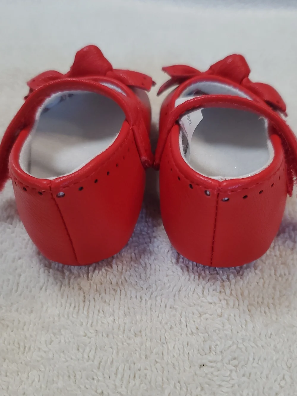 Mayoral Mary Jane Bow Newborn Baby Shoes In Vibrant Red. Size 15